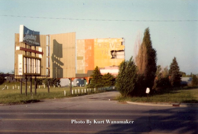 Lansing Drive-In Theatre - Lansing Drivein From Ron Gross (newer photo)